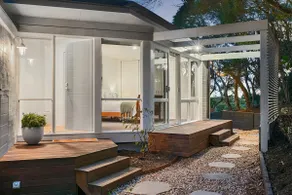 Sunlit Coastal Haven - 850m to Beach - Image 3