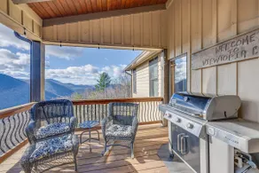 Mountain-View Georgia Cabin w/ 2 Decks - Image 2