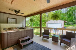 Cabin-Private Bathroom - Image 4