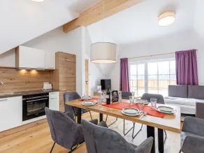 Beautiful apartment with swimming pool - Image 4
