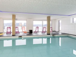 Beautiful apartment with swimming pool - Image 2