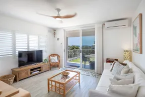 Mingara Two - oceanstays - Image 4