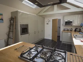 Gooder House, DARTMOUTH - Image 4