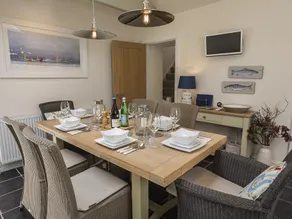 Gooder House, DARTMOUTH - Image 2