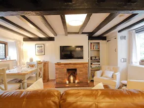 One Masons Court - Image 4