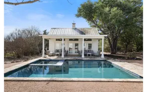 Round Top entertainer's oasis w/POOL, Pond & more! - Image 2
