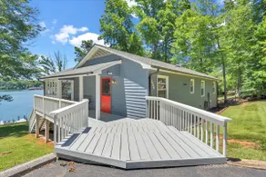 Lake Breeze - Private Dock and Hot tub - Image 2