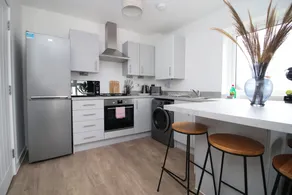 Cohost Partners Stylish 2BR Retreat Free Parking - Image 3