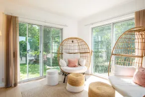 Sunroom, Spacious Deck, 8 Mins to Mayflower Beach! - Image 4