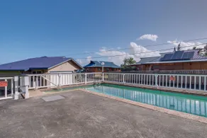 Oceanfront Keaau Gem: Ocean & Sunrise Views, Pool - Image 2