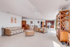 Oceanfront Keaau Gem: Ocean & Sunrise Views, Pool - Image 4