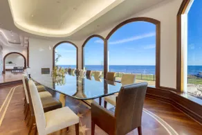 Bay Estate | Private Pier, Views, Main+Guest House - Image 2