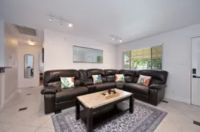Near CalExpo/HotTub/Pool/Firepit/BBQ/ No Pet Fee - Image 5