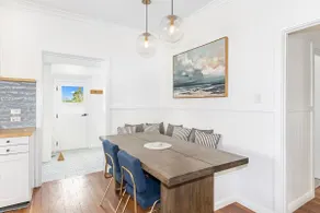 Fairbairn Family Beach Bungalow - Image 2