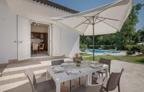 3 bedroom pet friendly home in Villa S. Lucia - Image 3