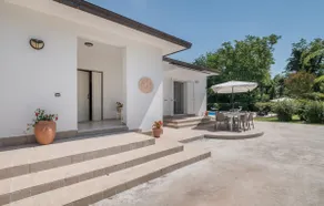 3 bedroom pet friendly home in Villa S. Lucia - Image 2