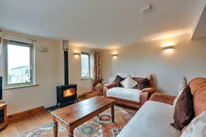 Norton sommerhus ligger på en privat ejendom. - Image 2