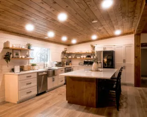 Glamp House Lake and Mountain Views Hot Tub by Hiawassee Glamping - Image 4