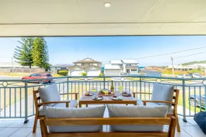 Bel Air, 8A Ocean Ave - pet friendly, water views and air con - Image 4