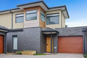 Storey Time I 2BR Townhouse for Melbourne Travel - Image 3