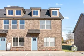 Peachers Place Townhomes (1000 Henry Place Blvd, #808) | Close to Ft. Campbell - Image 2