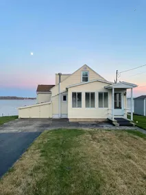 Cape: Lakefront Home Filled With Amenities & Views - Image 3