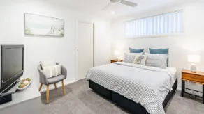 Walk to Beach/Shops+ pet friendly - Image 5
