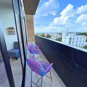 Brand New Condo with Rooftop Pool - Image 4