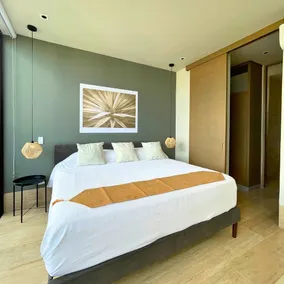 Brand New Condo with Rooftop Pool - Image 3