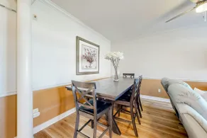 Pet-Friendly Five Points Townhome with Pool - Image 4