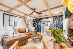 Modern Luxe A-Frame w/ Dome, Hot Tub & Sauna - Image 4
