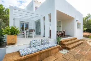 Casa Miquel-Betlem: moderna casa vacacional con piscina cerca del mar - Image 3