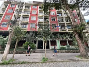 Downtown apartment with parking space - Image 2