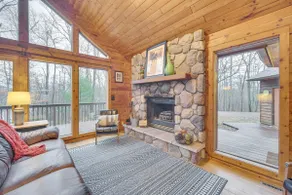 Cozy Wisconsin Cabin w/ Deck, Kayaks & Lake Views! - Image 3