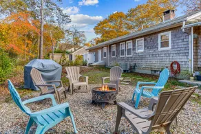 Cappawack Cottage Firepit & Private Beach Nearby - Image 3