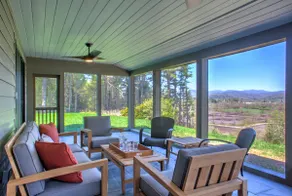 7 bdrm retreat with a hot tub & fire pit - Image 4