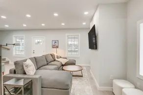 Bright & Modern Home: 2 Mi to Presque Isle Airport - Image 4