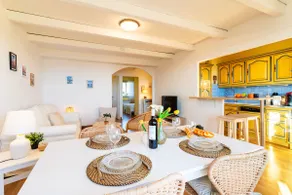 LE JARDIN BLEU AP4388 By Riviera Holiday Homes - Image 4