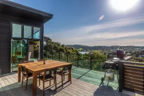 Taonga with panoramic sea views  - Image 2