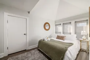 Columbus Getaway! Stylish Apartment! - Image 2