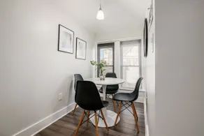 Columbus Getaway! Stylish Apartment! - Image 5