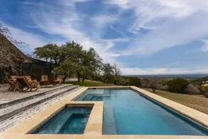 Pool, Porch & Stunning Views: Spacious Texas Home! - Image 5