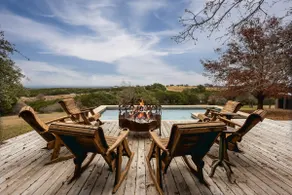 Pool, Porch & Stunning Views: Spacious Texas Home! - Image 4