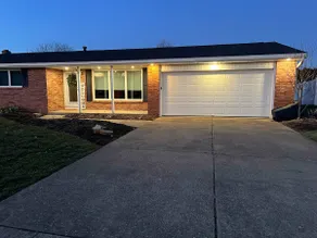 30something, 3BR Family Home w Yard & Fire Pit - Image 5
