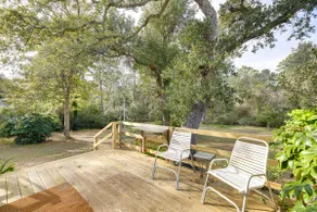 Peaceful Atlantic Cottage w/ Deck & Yard! - Image 3