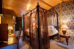 Argente Lodge - Still Rabbit - Hot Tub - Yorkshire - Image 2