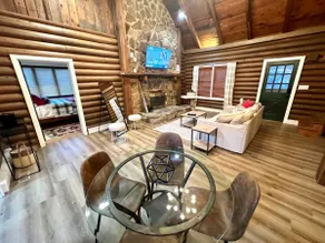 Coal Miner’s Daughter Cabin | Boutique Hotel Suite - Image 2