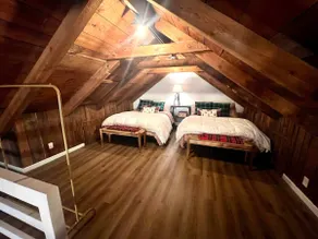 Coal Miner’s Daughter Cabin | Boutique Hotel Suite - Image 5