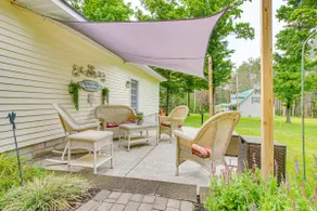 Cozy Michigan Retreat Near Sleeping Bear Dunes - Image 3