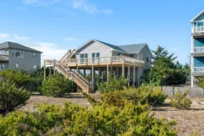 Sandpiper: Oceanfront | Hot Tub | Rooftop Deck - Image 3